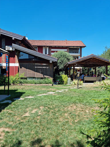Maison Louis Farm and B & B Logo