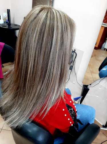Numer telefony do Salon Fryzjerski AGA