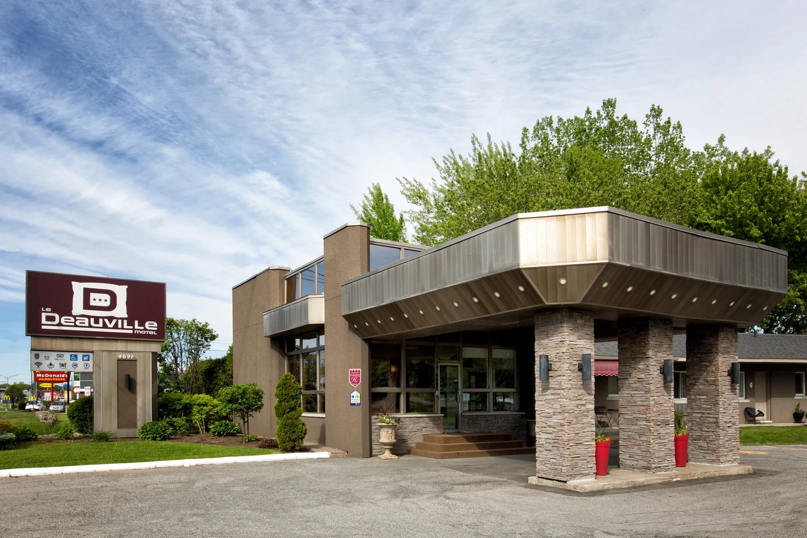 Le Deauville Motel inc.