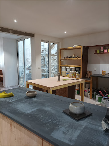 Photo de Autour de la terre. Poterie Bordeaux