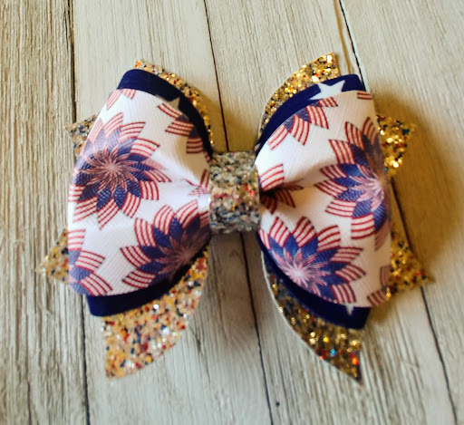 Mandie's Bows n Bands - Thumbnail