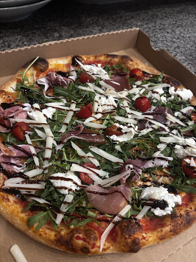 Photo 2 - Bella pizza
