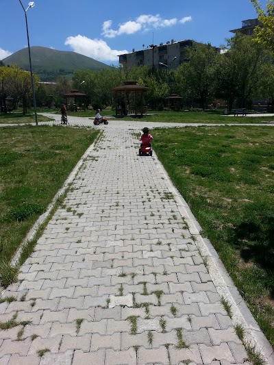 Photos of Aşık Emrah Parkı