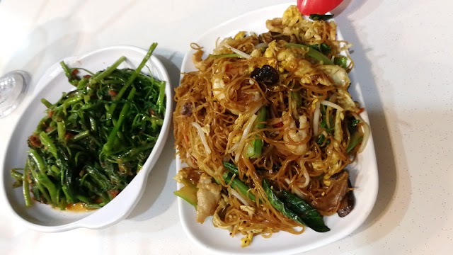 Seng Kee Black Chicken Herbal Soup