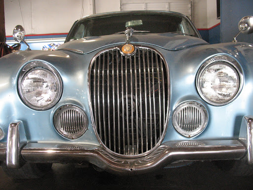 Dando's Automotive - Thumbnail
