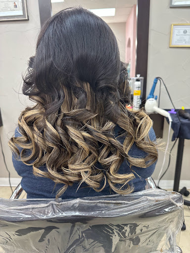 Ambreen's Salon - Thumbnail