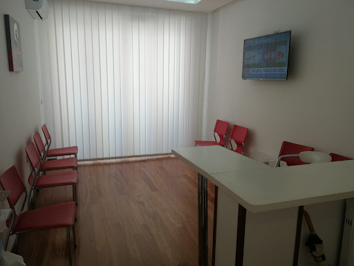 Studio Dentistico Mauriello Distante