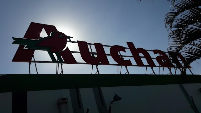 Auchan Hypermarché ST LOUIS