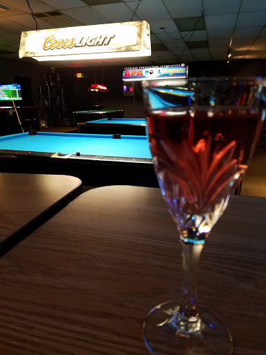 Busters Bar & Billiards - Thumbnail