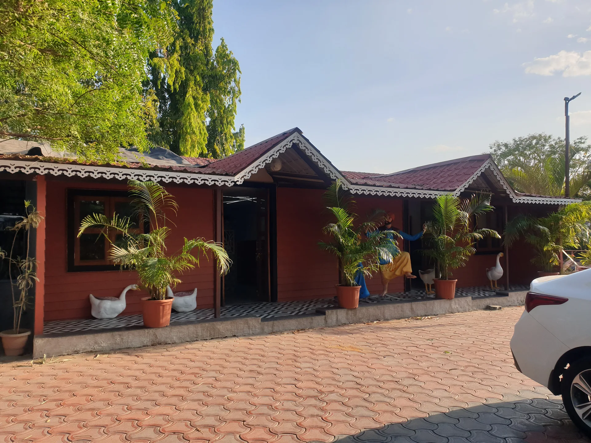 Hotel Varsha Garden