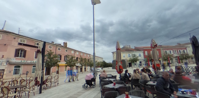 Trg Slobode 2, 52440, Poreč