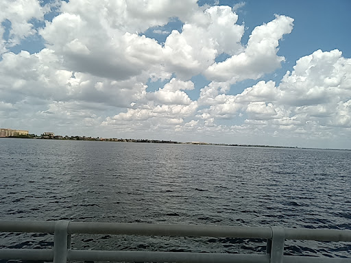 Bradenton Riverwalk Open Hearts Icon Monumental Sculpture - Thumbnail