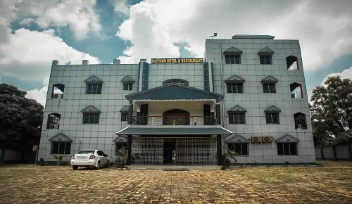 Maithan Hotel & Restaurant