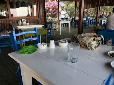 Cihat Ustanın Yeri Restoran / Cafe / Beach