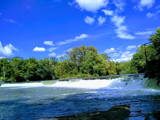 Gary's Dam Bait Shop Gallery - United States