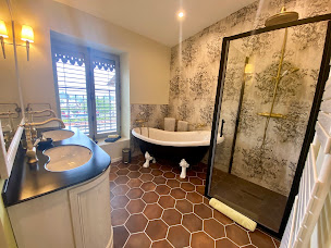 Photo n°16 de CASTEL SEREIN à Maubec (Chambre d'hôtes)