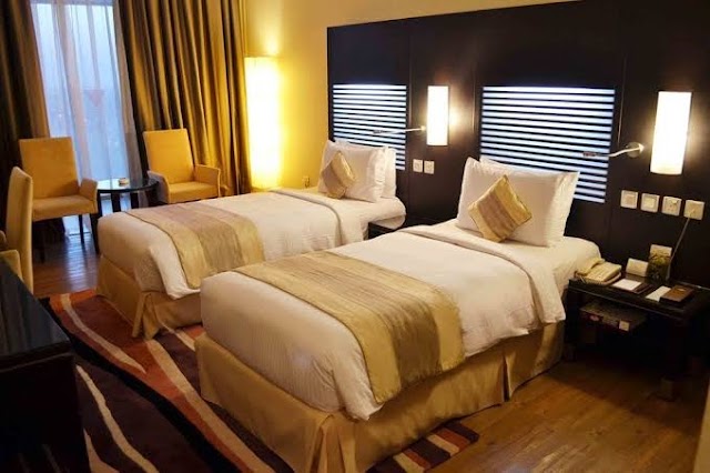 Holiday Villa Hotel
