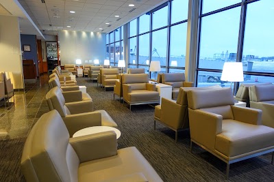 United Club Lounge