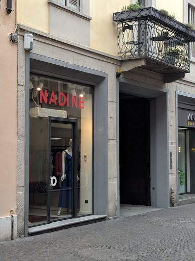 Nadine - Visual