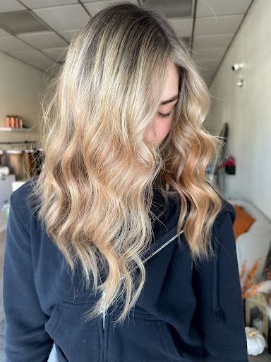 Karly Maria Hair - Thumbnail