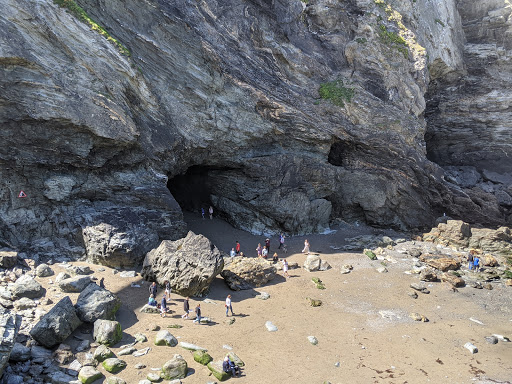 Merlin's Cave - Visual