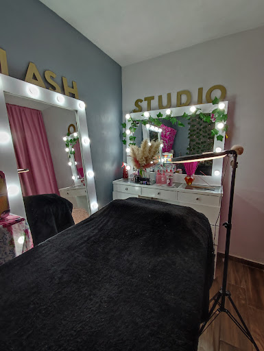 Sarah lash studio - Thumbnail