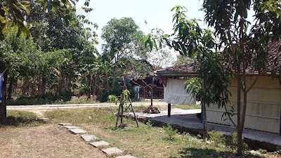 Photos of Toko Surya