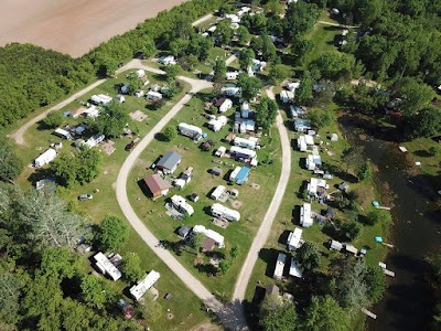 Hucklberry Acres Campgrounds Bar Restaurant Outagamie County Wisconsin