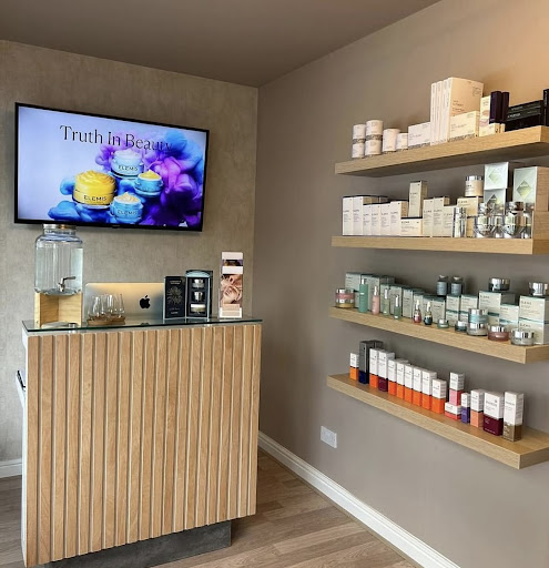 The Spa Lounge By Katie Hickman