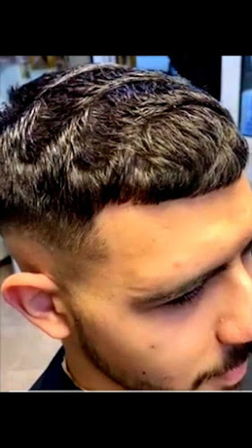 Мъжки фризьорски салон - Ники