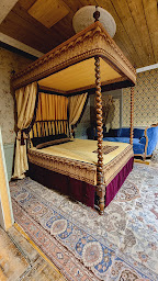 Photo n°6 de M&N Antiquités à La Chapelle-sur-Oreuse (Magasin d'antiquités)