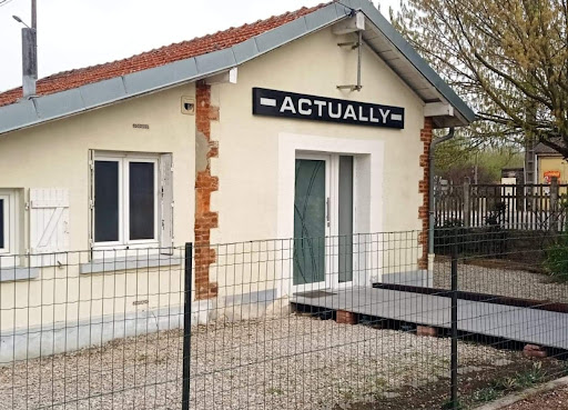 Actually - Visual
