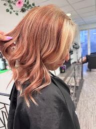 Photo n°19 de L'Atelier Coiffure à Saint-Jean-de-Maurienne (Perruquier)