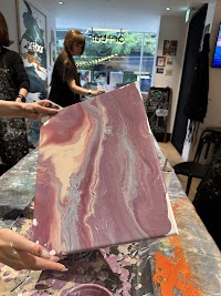 Artbar Tokyo - Cat Street Harajuku Studio アートバー東京 キャットストリート原宿