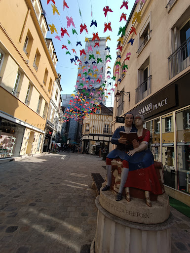Statue de Nicolas Retif de la Bretonne - Thumbnail