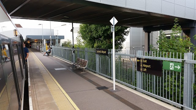 Gatwick Airport Station