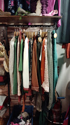 Photo n°9 de Fripes et Styles à Combourg (Magasin de vêtements pour femmes)