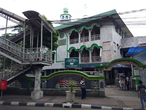 Masjid Jami' Darussa'adah, Author: Prasetyo Adhi