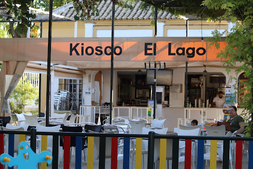 Terraza bar el lago
