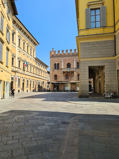 Bussetti Palace - Visual