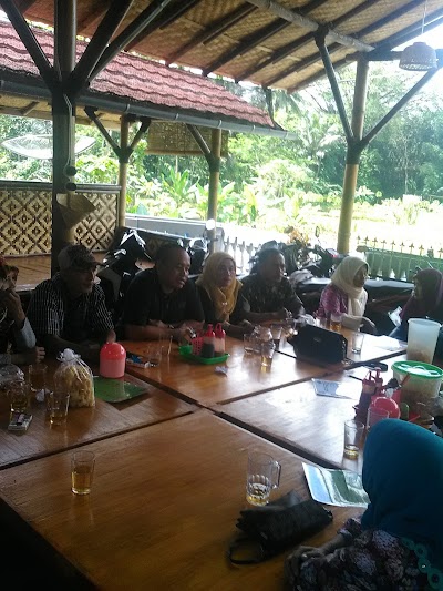 Photos of Lesehan Saung Bitoenk