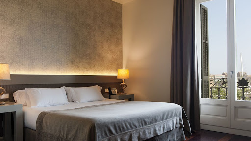 Duquesa Suites Landmark Hotel by Duquessa Hotel Collection - Thumbnail