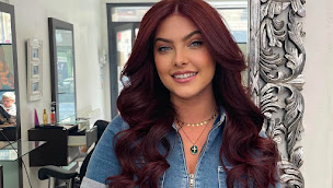 Photo n°4 de NSMA les caprices à Bordeaux (Salon de coiffure)