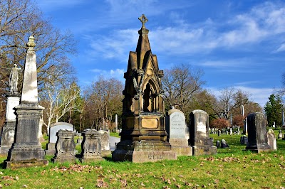 Oakwood Cemetery