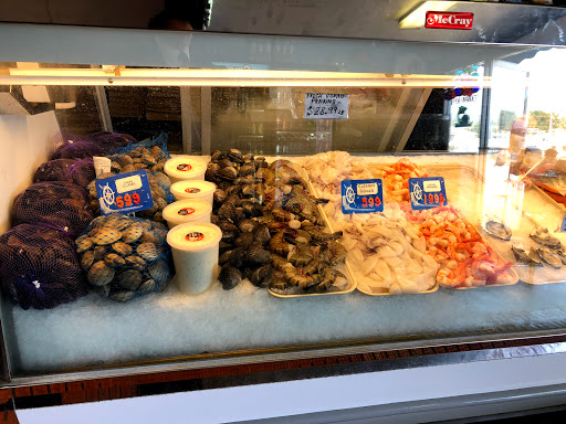 Half Moon Bay Fish Market - Thumbnail