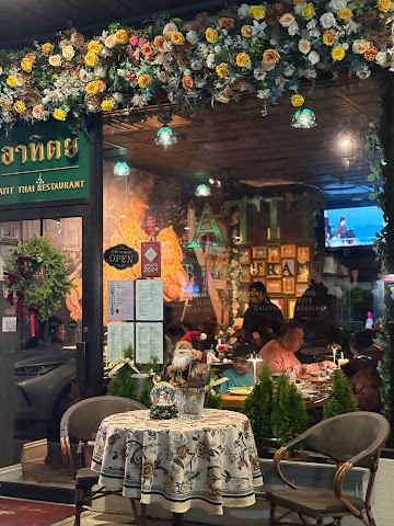 Atit Thai by null