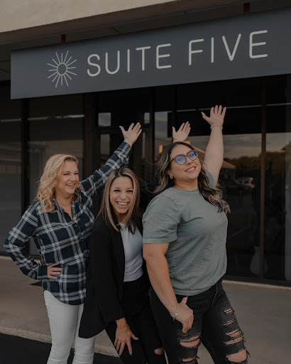 Suite Five - Visual