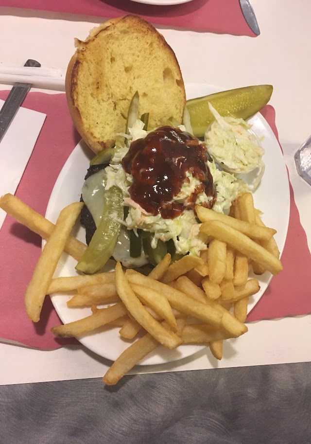 Colonial Diner
