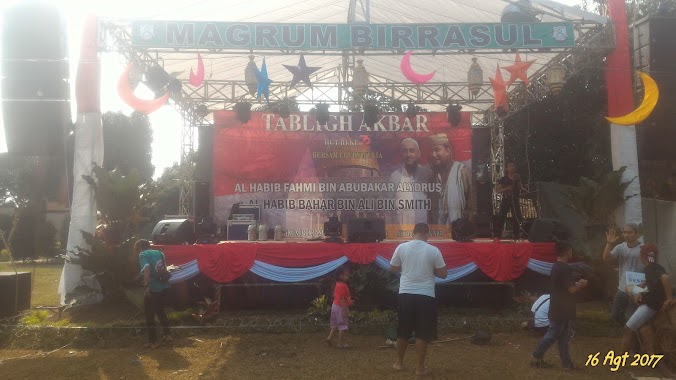 Lapangan Sepak Bola Jampang Poncol, Author: Abdul Basit