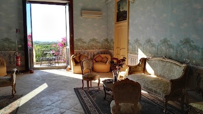 Photos of FAVORITE VILLA RELAIS ****